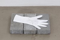 http://www.galeria-sabot.ro/files/gimgs/th-87_Palmistry, 2015, cotton glove, 14 x 27 cm.jpg